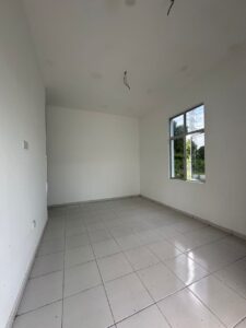 photo 6177217682928158514 y