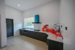 photo 6197147628261721169 y (2)