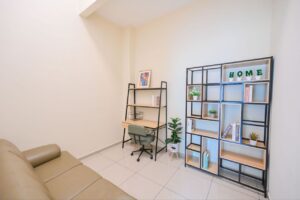 photo 6197147628261721170 y (2)