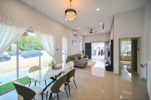 photo 6197147628261721173 y (2)