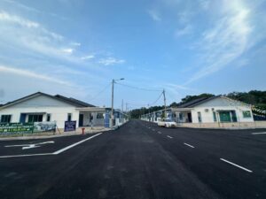 photo 6266896479809554131 y