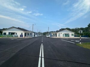 photo 6266896479809554132 y