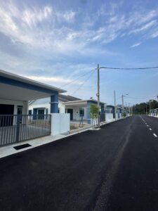 photo 6266896479809554137 y