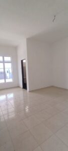 photo 6307434438438536411 y