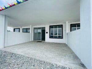 photo 6334868958653563769 y (1)