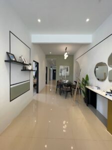 photo 6334868958653563777 y (1)