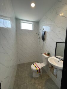 photo 6334868958653563779 y (1)